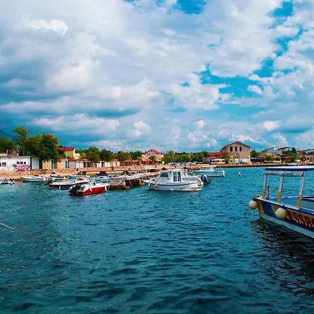 Apartament In Starigrad-paklenica 40050 Starigrad Paklenica